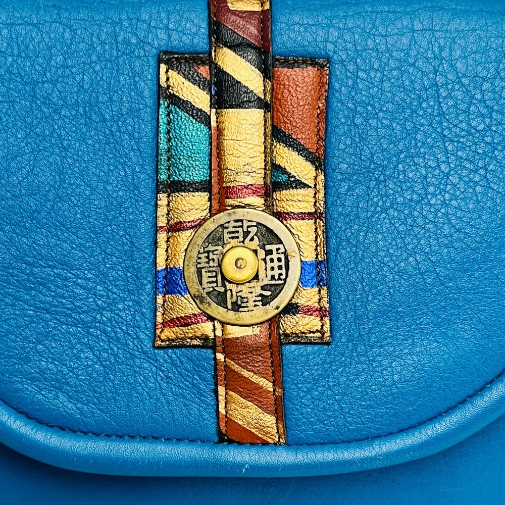 Bright Turquoise Leather with Abstract Detail Crossbody - Picture 6 of 12